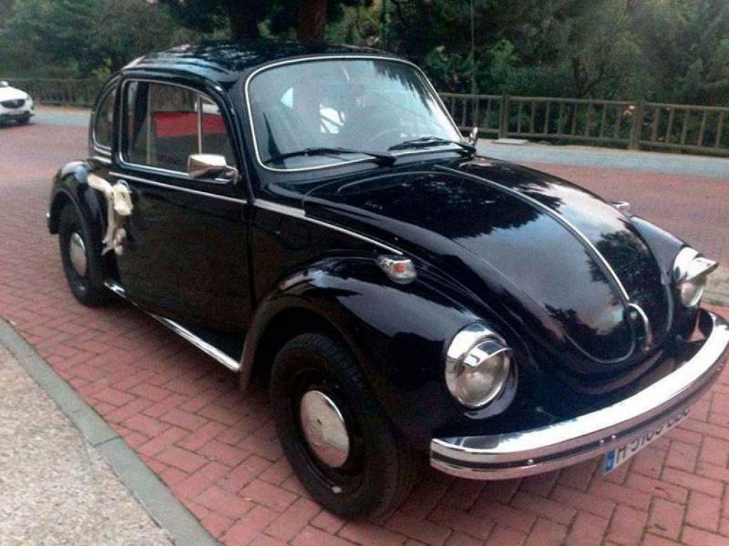 Volkswagen Escarabajo (negro)